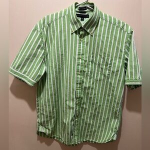 Vintage Tommy Hilfiger Button-Down – Classic & Fresh Style